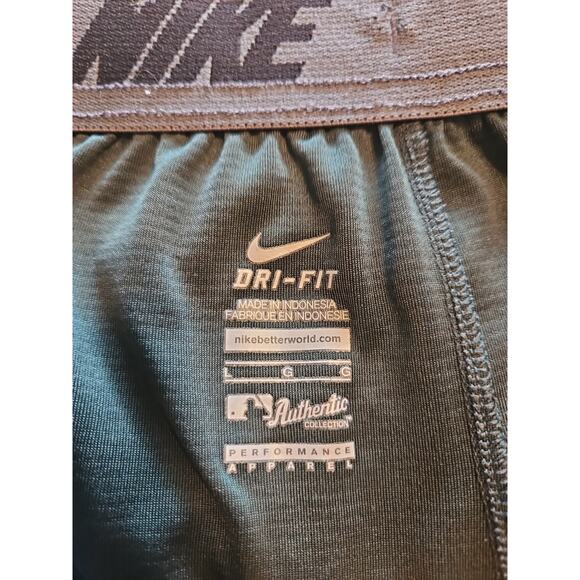 Oakland A's Mesh Shorts Mens Size LARGE Green - Picture 3 of 8